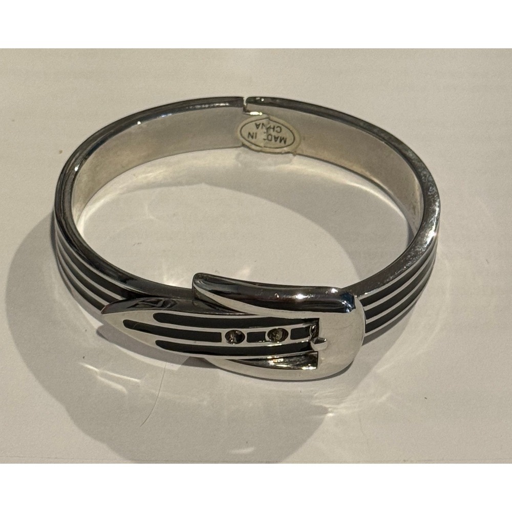 Silver Tone Hinged‎ Bangle Bracelet with Buckle Detail Fashion Jewelry